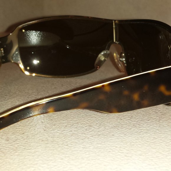 🥳HP🥳Gucci Women's Sunglasses Authentic - Picture 10 of 10